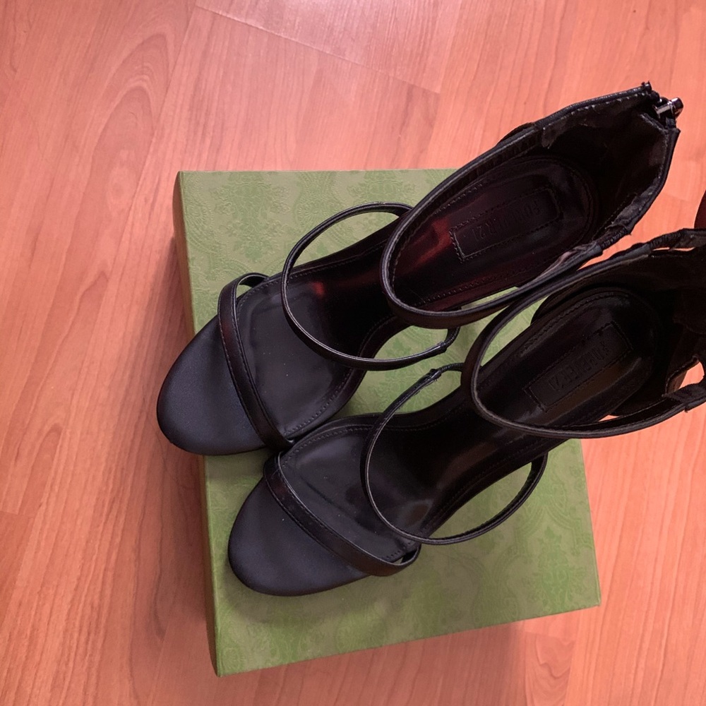 3 Strap Forever 21 Black Heels